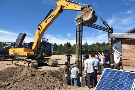 ������񴦵���ľ�����ֳ���87��վ���ص���𽻽紦��������������ָʾ��